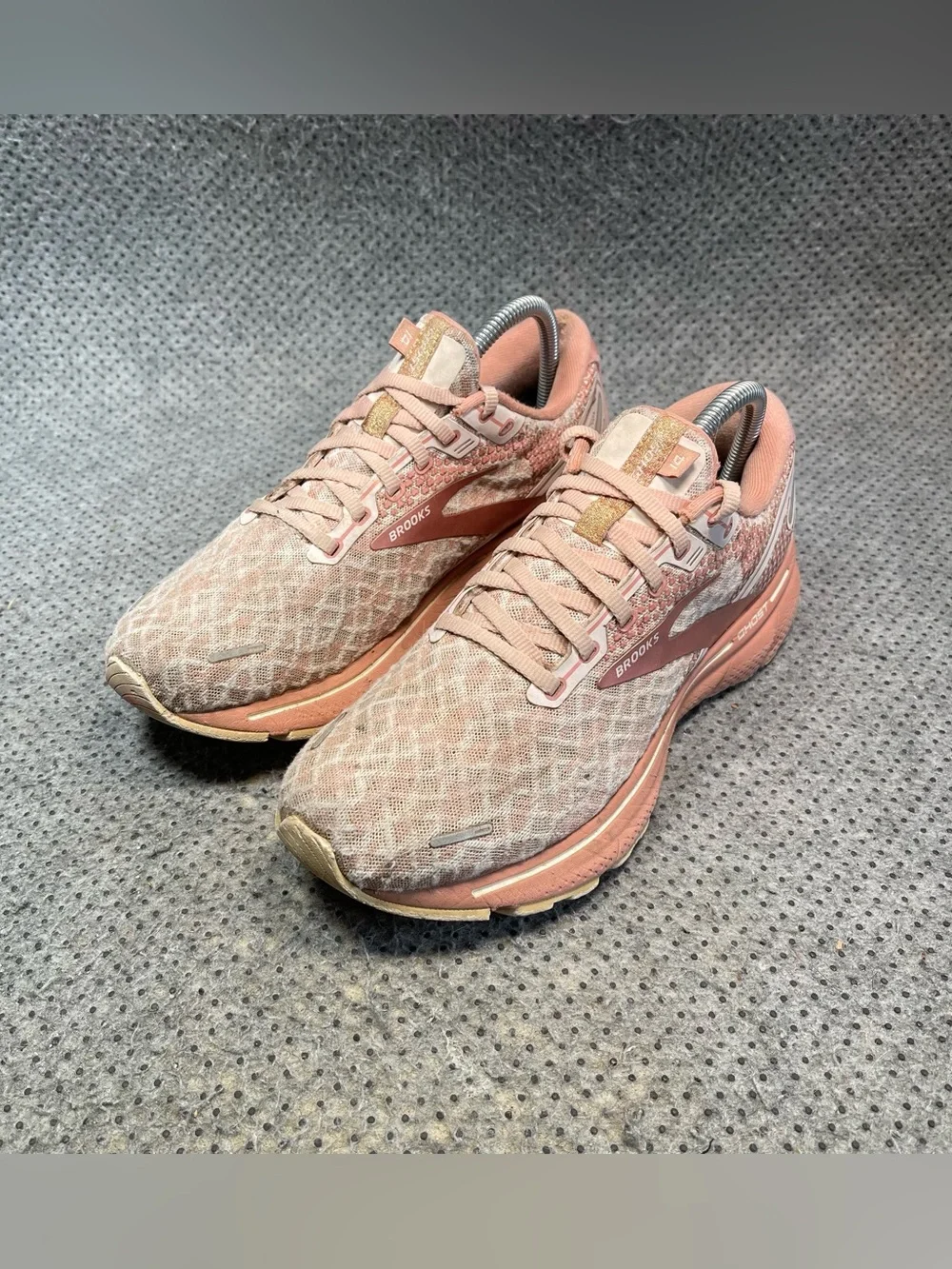 Brooks Ghost 14 Pink Running Shoes Size 9 Women’s